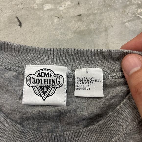 Vintage 90's Looney Tunes Bugs Bunny Football Gray 3/4 Sleeve Pullover Shirt LRG - Picture 3 of 8